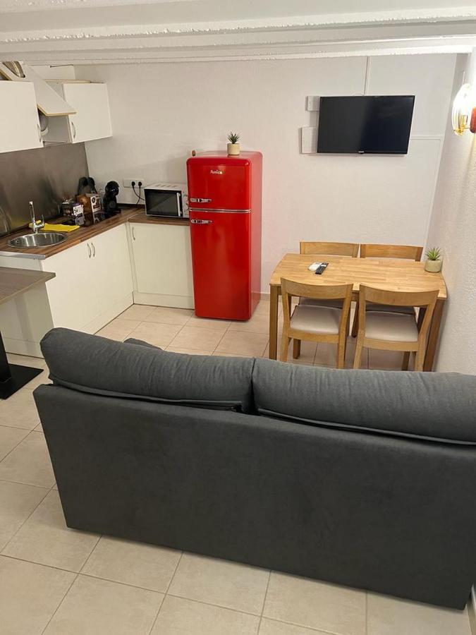 Apartament La Cova Peralada Luaran gambar